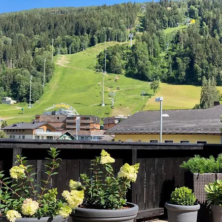 Resch Lägenhet Schladming