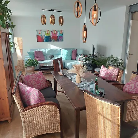 Resch Apartment *